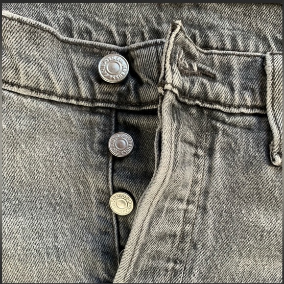 Women’s Levi’s 501 Jeans - Picture 6 of 7